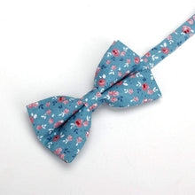 Load image into Gallery viewer, Blue Floral Cotton Bow Tie Bow Ties JayKirbyTies 