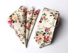 Load image into Gallery viewer, Cream Floral Skinny Tie &amp; Pocket Square Tie + Square JayKirbyTies 