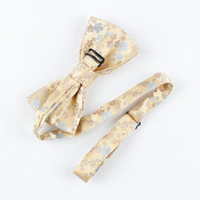 Load image into Gallery viewer, Gold Floral Bow Tie Bow Ties JayKirbyTies 
