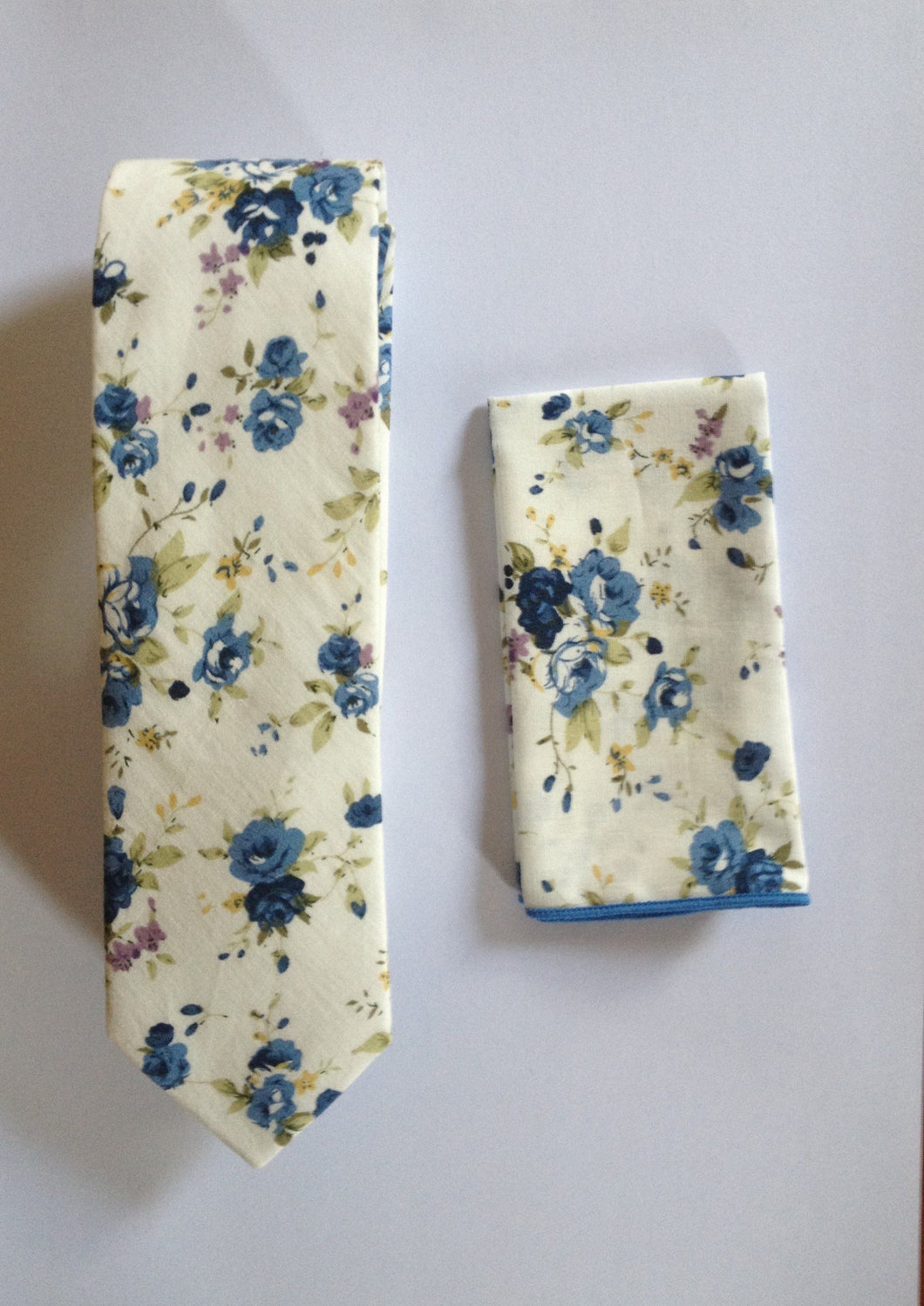 White Blue Floral Skinny Tie & Pocket Square Tie + Square JayKirbyTies 